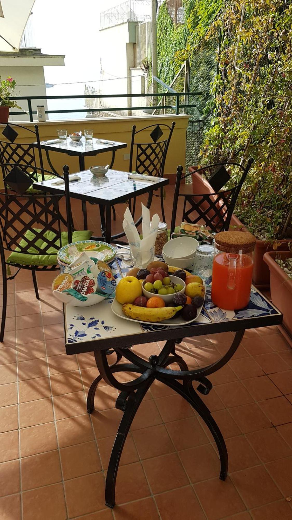 B&B Diemme Amalfi Coast Vietri Εξωτερικό φωτογραφία